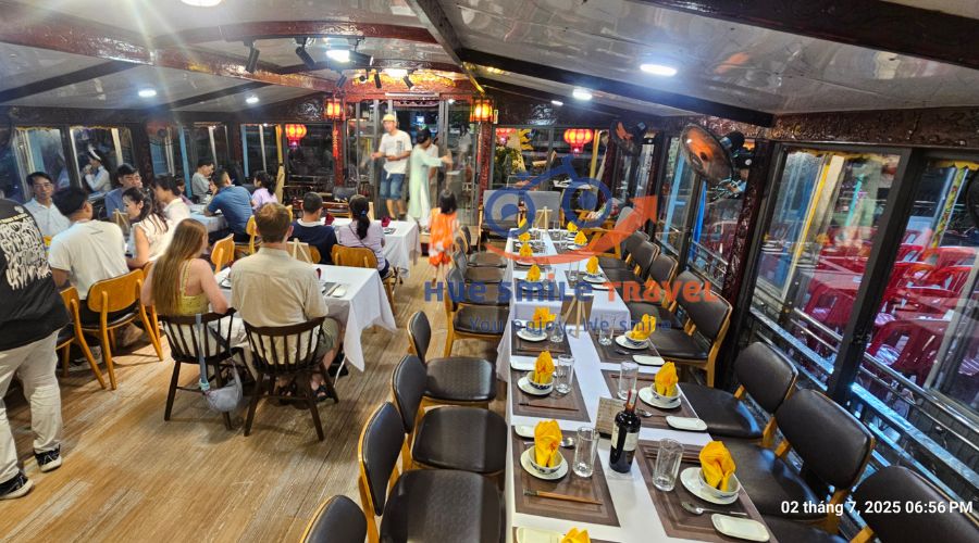 Tour-du-thuyen-song-huong Tour-du-thuyen-song-huong