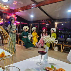 thuyen-rong-song-huong (3)