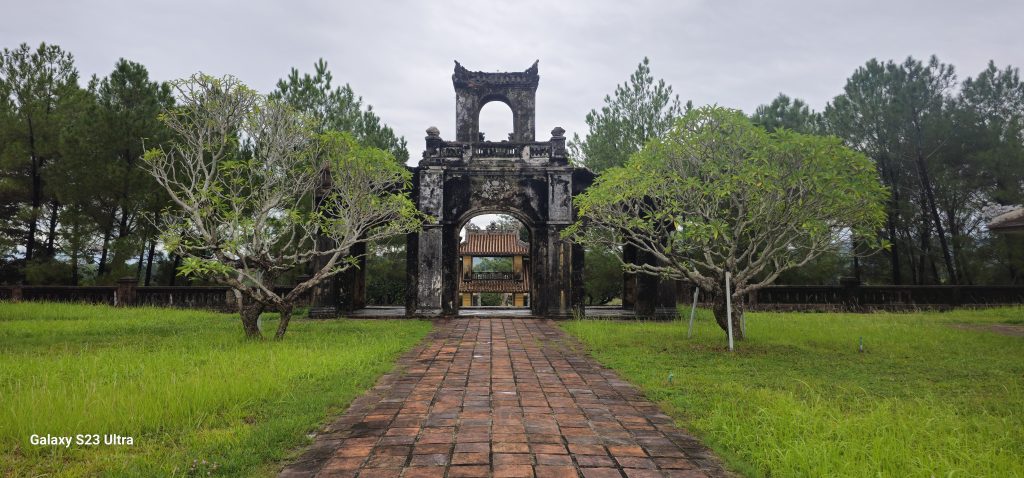 Van-thanh-hue