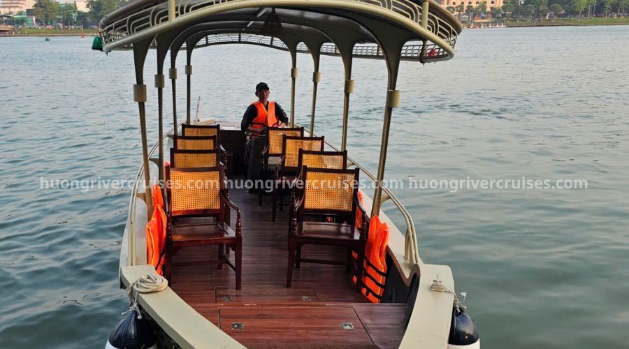 thuyen-dien-hue-e-boat-feniko