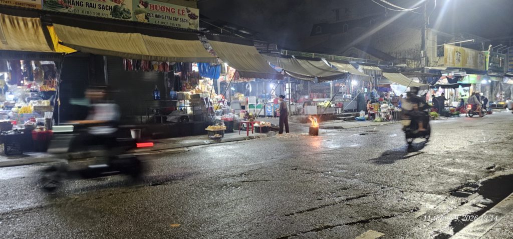 Cho-ben-ngu-hue (1)