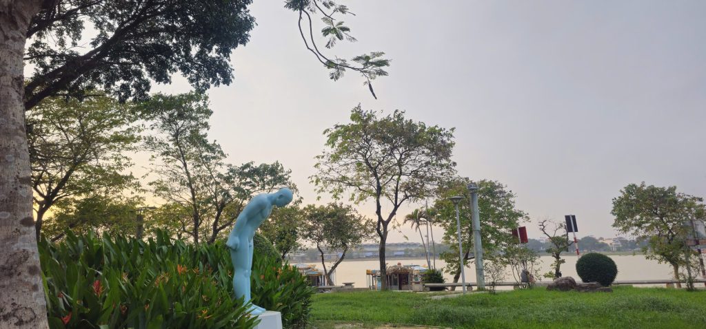 tuong-cui-dau-Cong-vien-3-thang-2-hue (1)