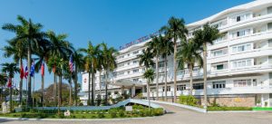 century-riverside-hotel-49-le-loi-hue