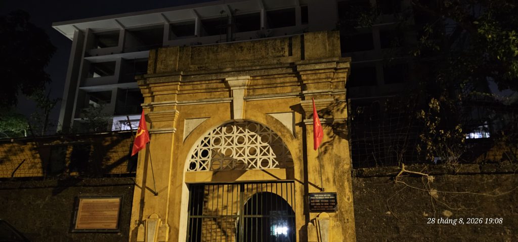 lao-thua-phu-duong-le-lai-hue